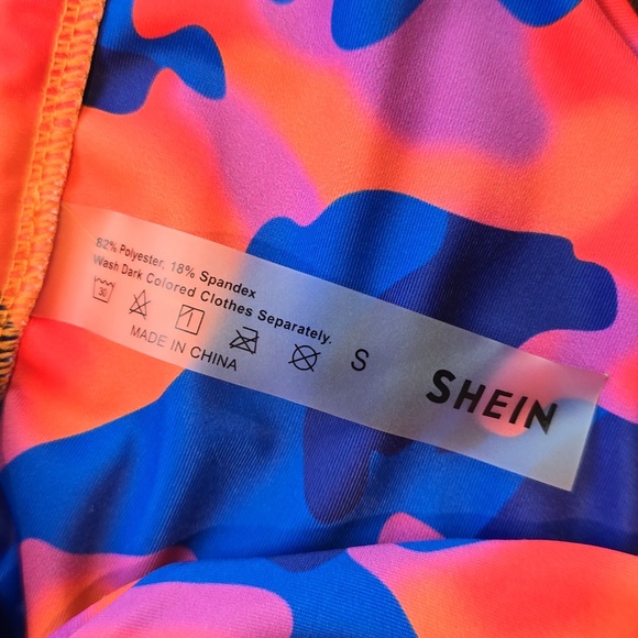 SHEIN Vibrant Camouflage Bikini - Picture 2 of 3